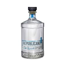 Republicano Triple Destilado 750 ml 40°