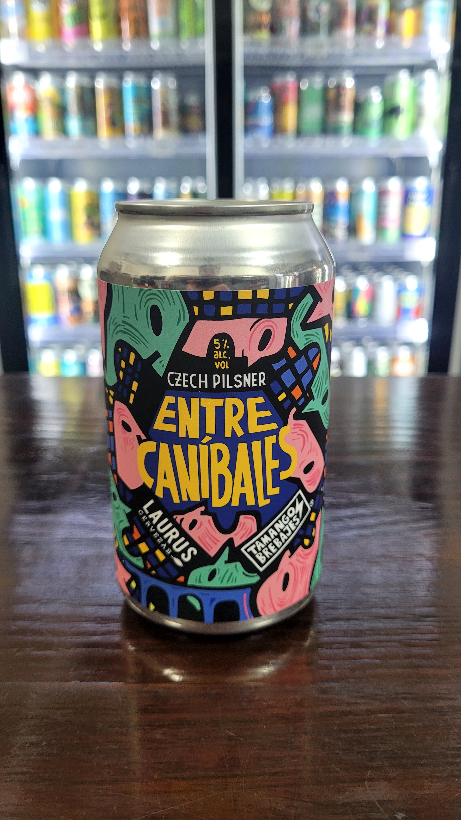 Entre Caníbales